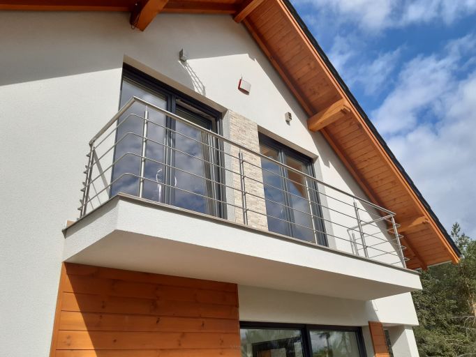 Jak zmierzyć balkon pod balustradę? Instrukcja krok po kroku